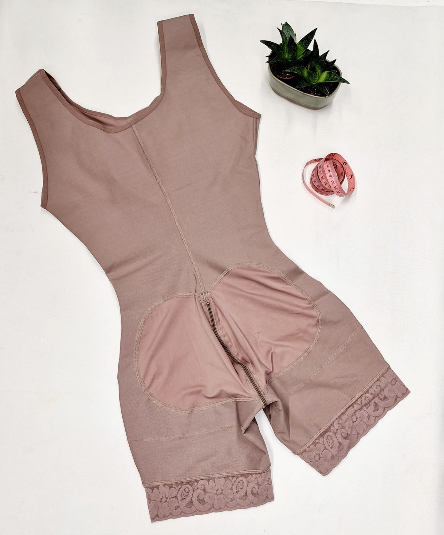 CUERPO DE GUITARRA • Con Sujetador • Corta (Moka)