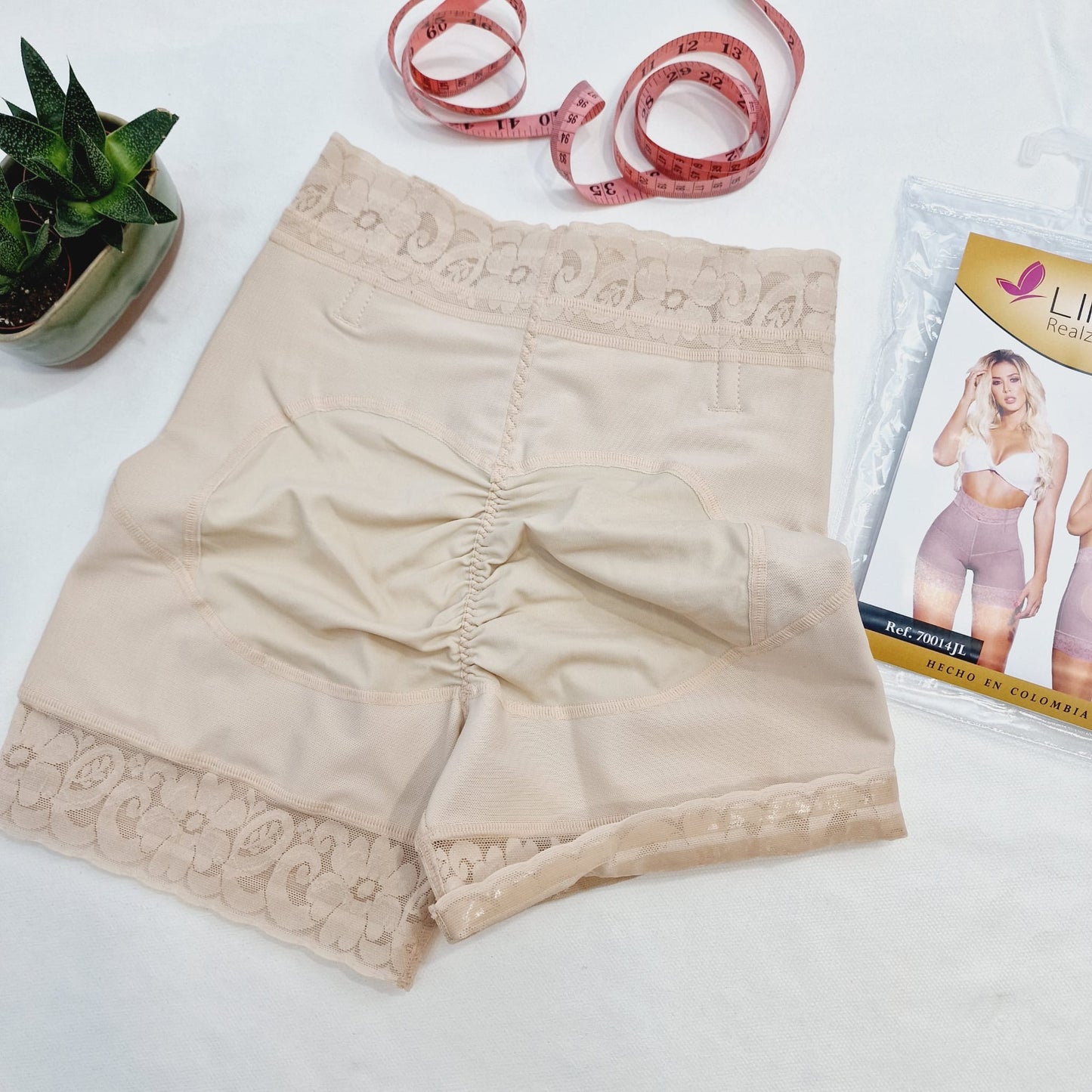 LEVANTACOLA • Vientre Plano Con Látex (Beige)