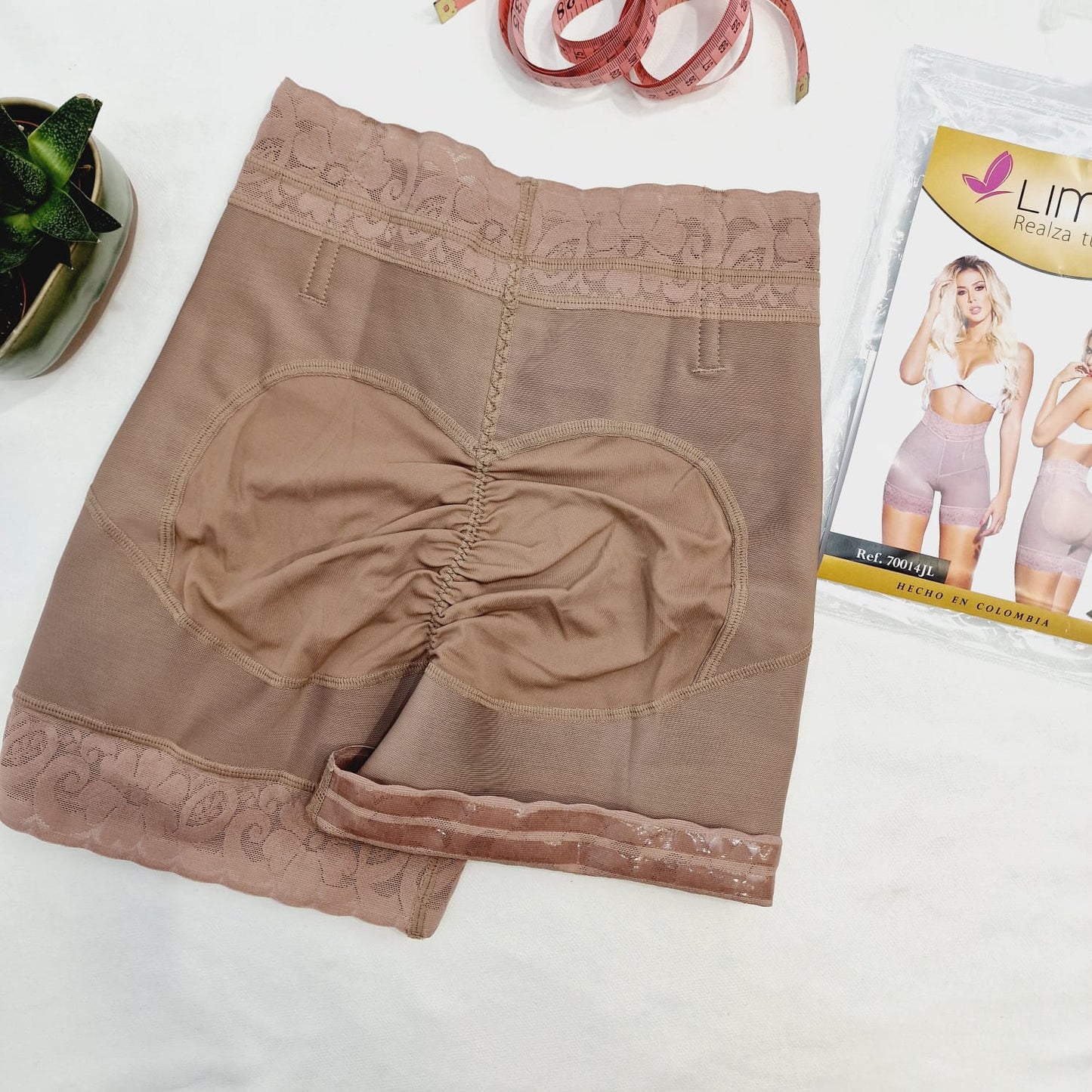 LEVANTACOLA • Vientre Plano Con Látex (Moka)